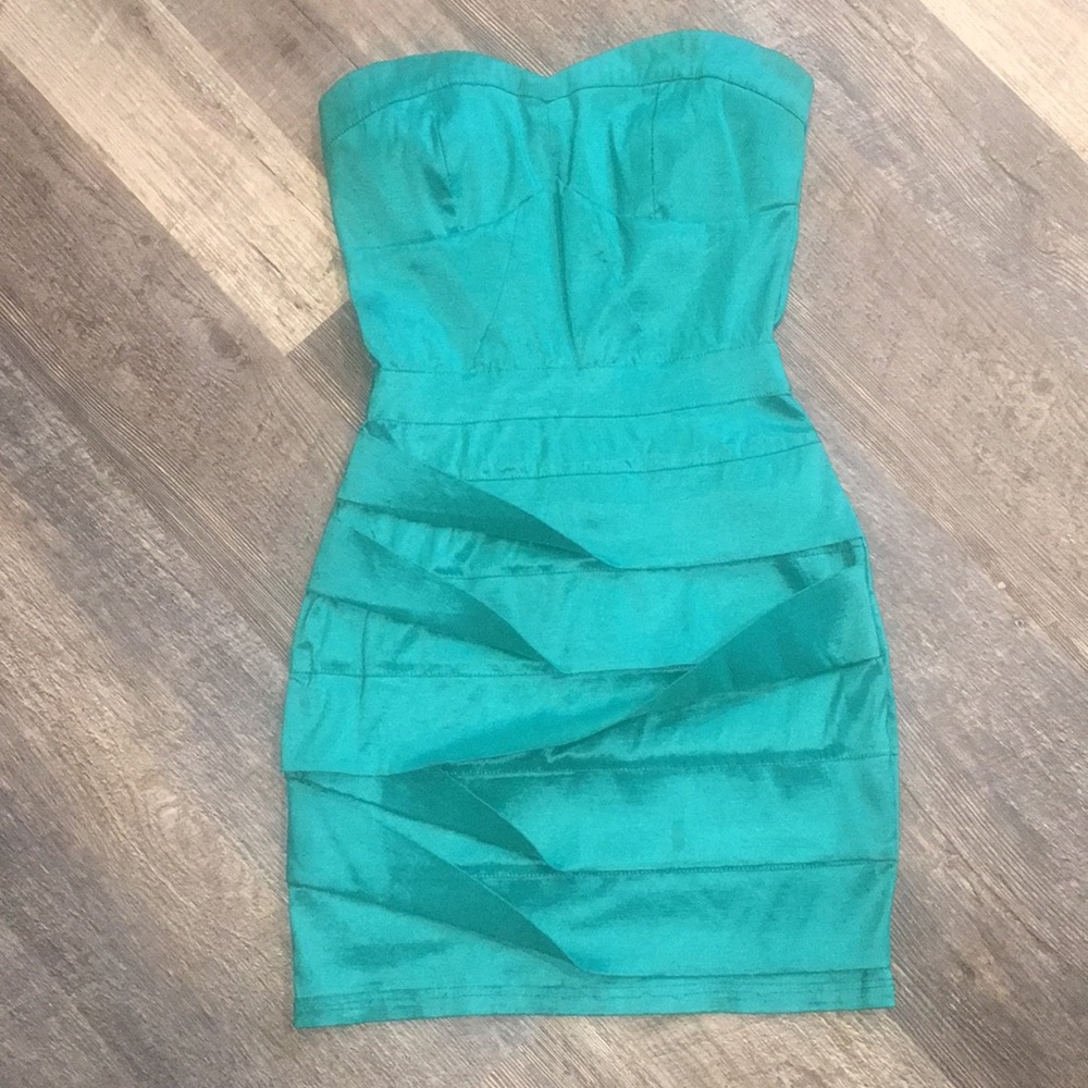 Green cocktail Dress from Mandee 👗